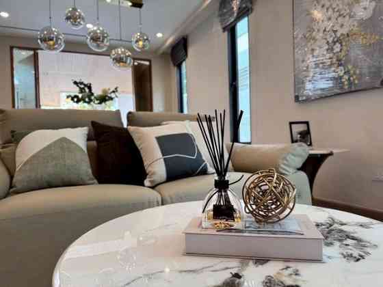 4-bedroom, 5-bathroom house Pattaya