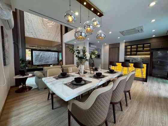 4-bedroom, 5-bathroom house Pattaya