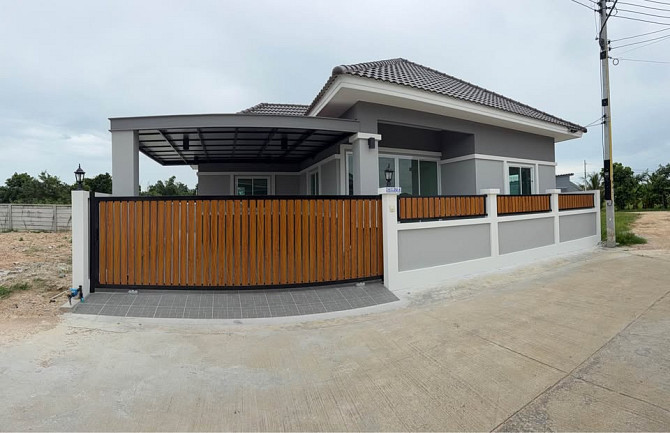 3 Bedroom, 2 Bathroom House Pattaya - photo 2