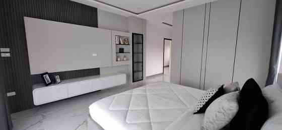 5 Bedroom, 4 Bathroom House Pattaya