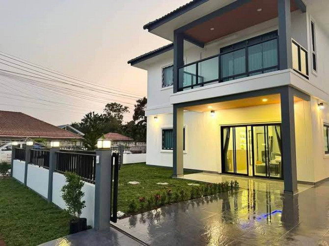 5 Bedroom, 4 Bathroom House Pattaya - photo 15