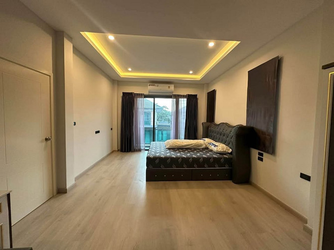 4 Bedroom 3 Bathroom House Pattaya - photo 8