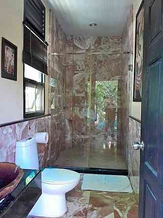 3 Bedroom 5 Bathroom House Pattaya