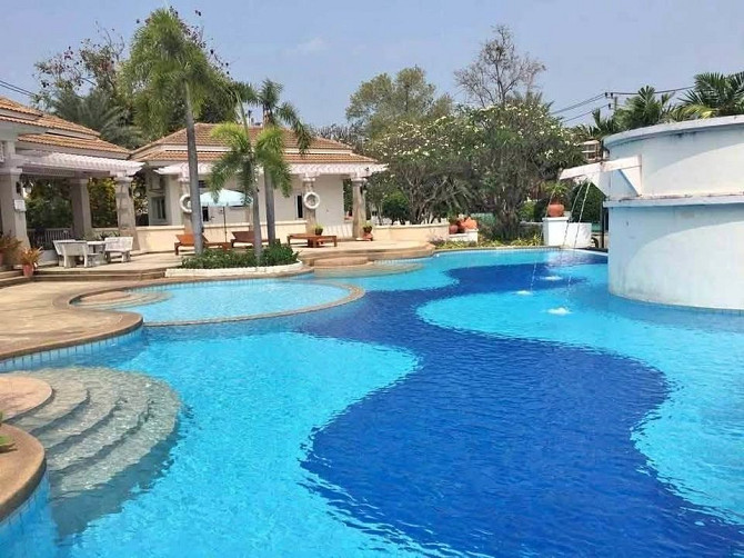 4 Bedroom, 3 Bathroom House Pattaya - photo 12