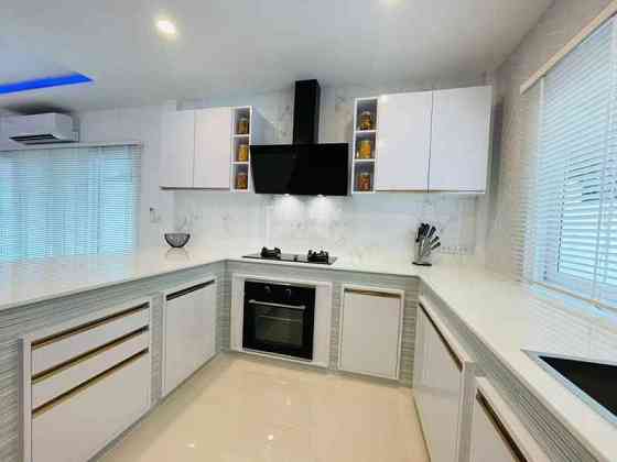 4 Bedroom, 4 Bathroom House Pattaya