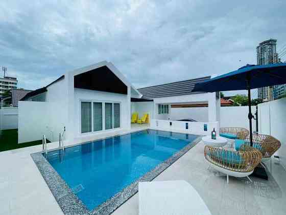 4 Bedroom, 4 Bathroom House Pattaya