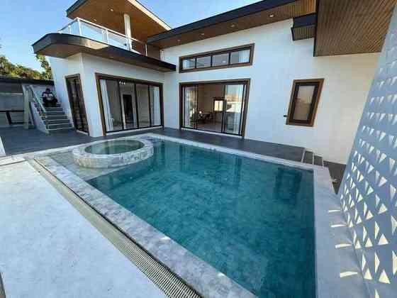 3 Bedroom, 4 Bathroom House Pattaya
