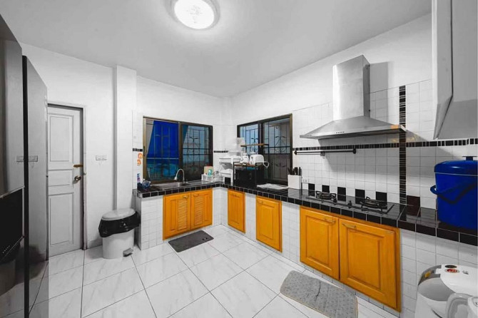 4 Bedroom 3 Bathroom House Pattaya - photo 15