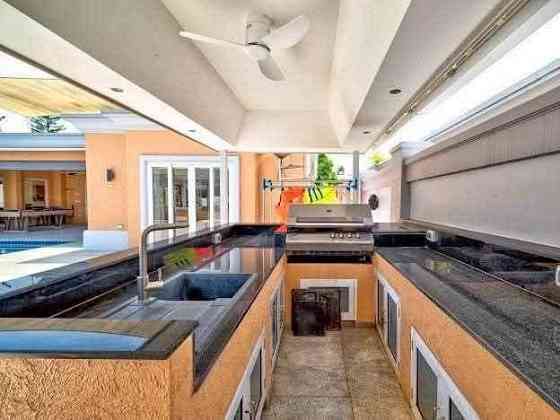 5 Bedroom 6 Bathroom House Pattaya