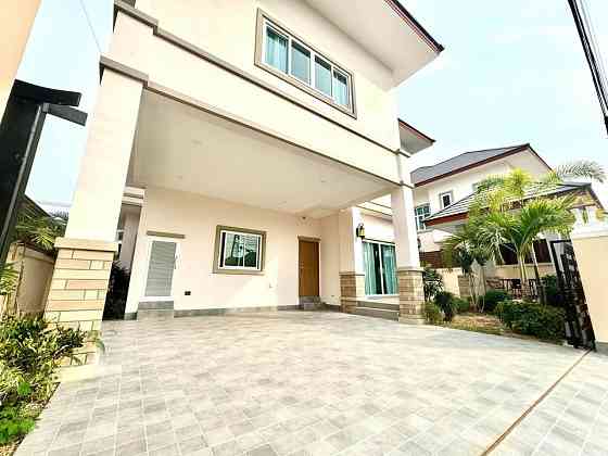 5 Bedroom 4 Bathroom House Pattaya