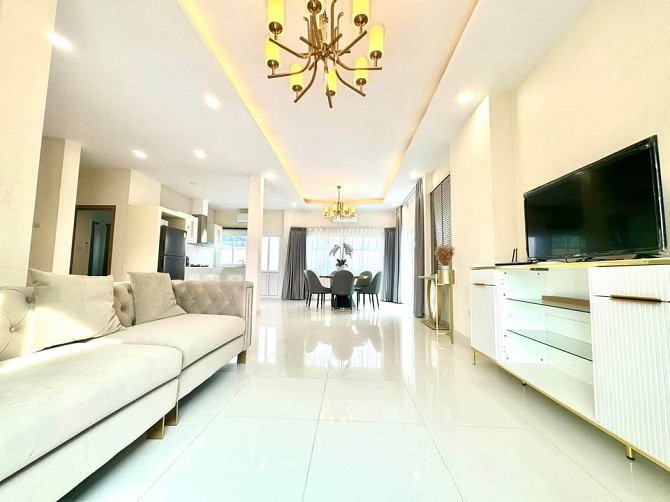5 Bedroom 4 Bathroom House Pattaya - photo 5