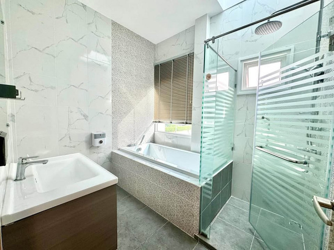 5 Bedroom 4 Bathroom House Pattaya - photo 17