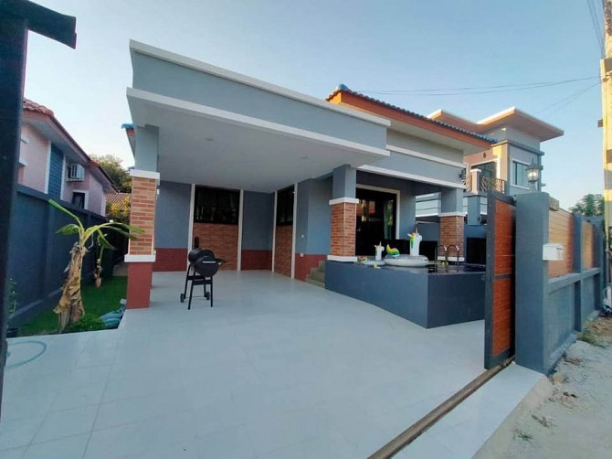 3-Bedroom 3-Bathroom Single-Family Home Pattaya - photo 12