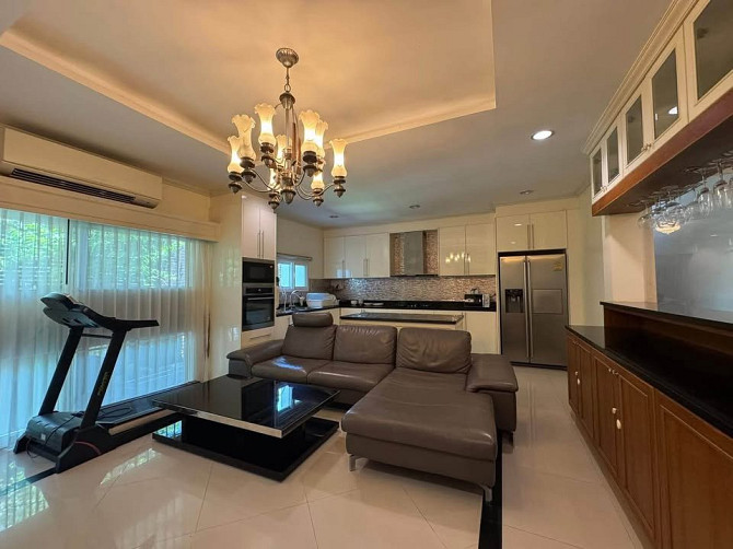 4 Bedroom 3 Bathroom House Pattaya - photo 4