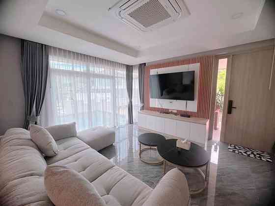 5 Beds 5 Baths - House Pattaya