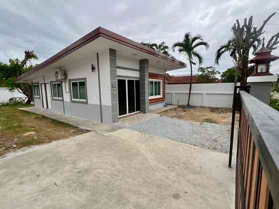 3 Beds 2 Baths House Pattaya