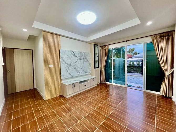 3 Beds 2 Baths House Pattaya - photo 2