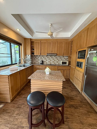 Townhouse with Bedrooms: 3 and Bathrooms: 3 Pattaya - photo 9