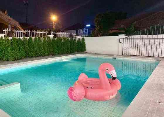 5 bedrooms 4 bathrooms - House Pattaya