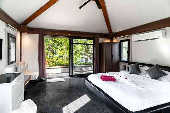 House with Bedrooms: 5 and Bathrooms: 4 Phuket