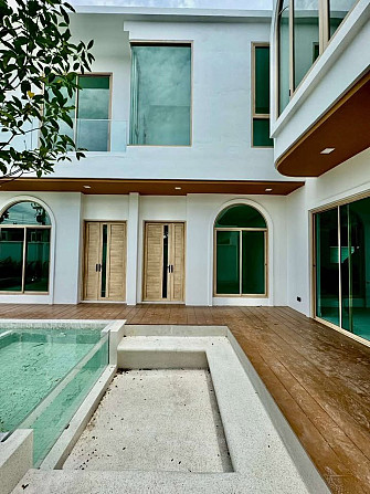 5 bedroom, 6 bathroom house Pattaya - photo 4