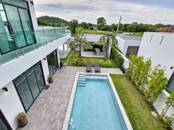 4 bedrooms 5 bathrooms - House Pattaya