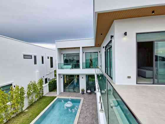 4 bedrooms 5 bathrooms - House Pattaya
