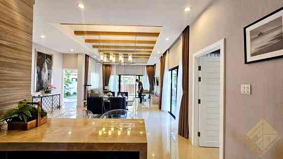 3 beds 2 baths House Pattaya