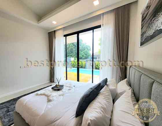 4 beds 3 baths House Pattaya