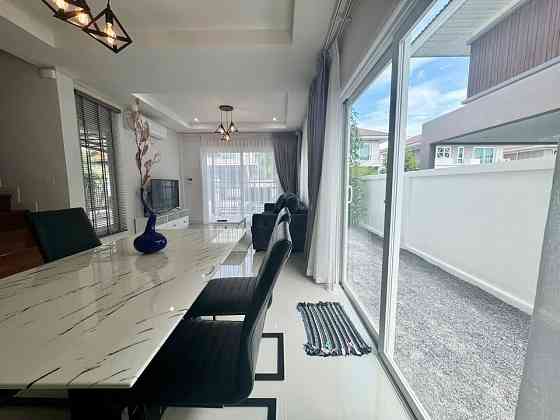 4 Beds 3 Baths House Phuket