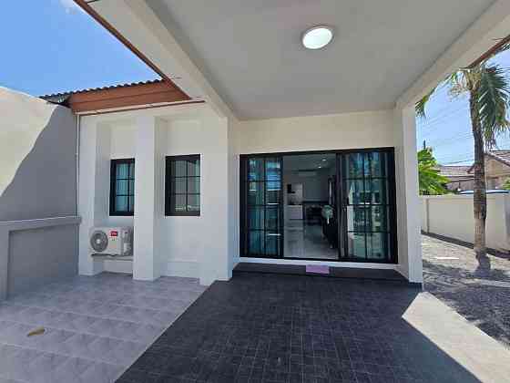 2 Bedrooms, 1 Bathroom - House Phuket