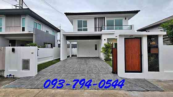 4 Bedrooms, 4 Bathrooms Phuket