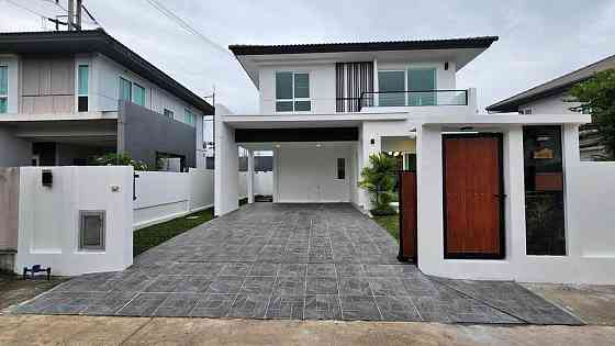 4 Bedrooms, 4 Bathrooms Phuket