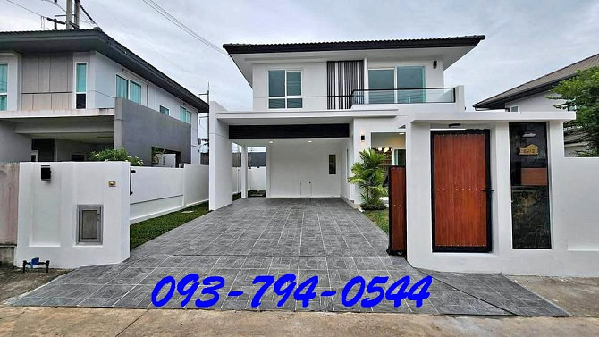 4 Bedrooms, 4 Bathrooms Phuket - photo 1
