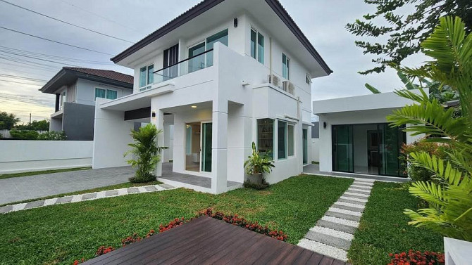 4 Bedrooms, 4 Bathrooms Phuket - photo 5
