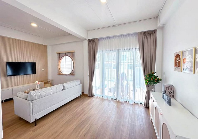 3 Bedrooms, 3 Bathrooms - Townhouses Phuket - photo 1