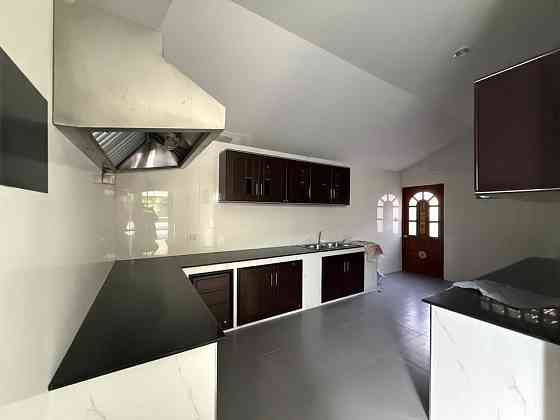 4 Bedrooms, 5 Bathrooms Пхукет