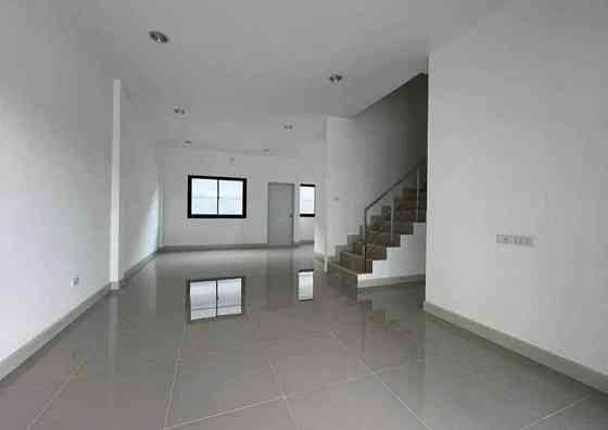 3 Bedrooms, 3 Bathrooms -House Pattaya