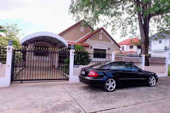3 Bedrooms, 3 Bathrooms -House Pattaya