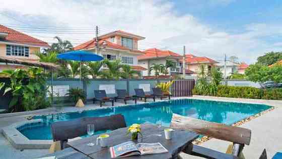 5 Bedrooms, 5 Bathrooms - Apartments Pattaya
