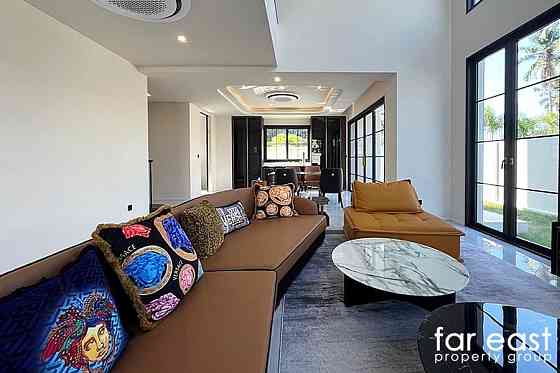 4 Beds 5 Baths House Pattaya