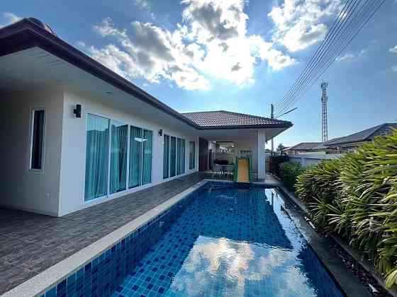 5 Bedrooms, 4 Bathrooms - Houses Pattaya