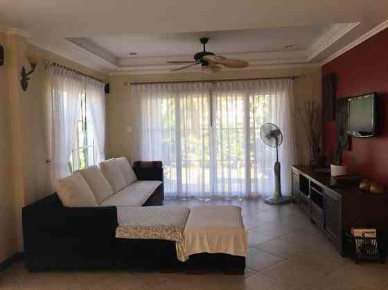 4 Beds 4 Baths House Pattaya