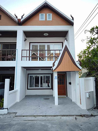 4 Bedrooms, 5 Bathrooms - Home Pattaya - photo 2