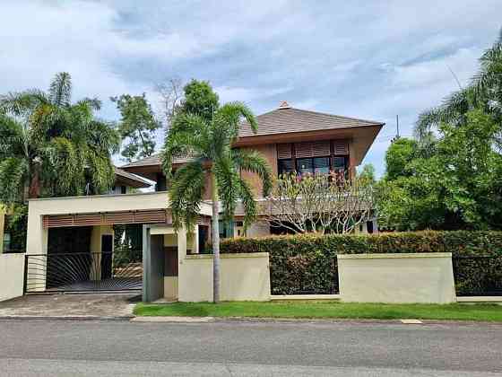 3 Beds 3 Baths - House Паттая