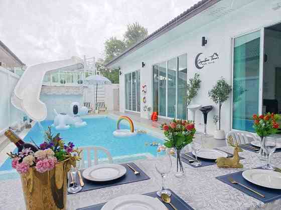 4 Beds 3 Baths - House Pattaya