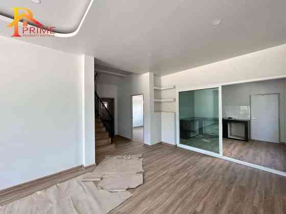 4 Bedrooms, 3 Bathrooms Pattaya