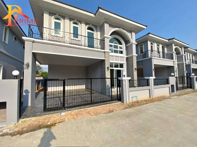 4 Bedrooms, 3 Bathrooms Pattaya - photo 1