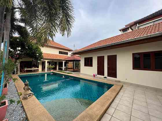5 Beds 4 Baths House Pattaya