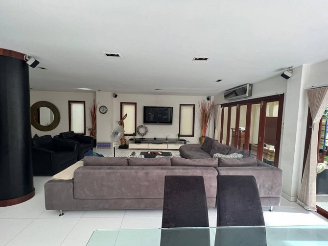 Maison avec 5 Chambres et 4 Salles de Bain Pattaya - photo 4